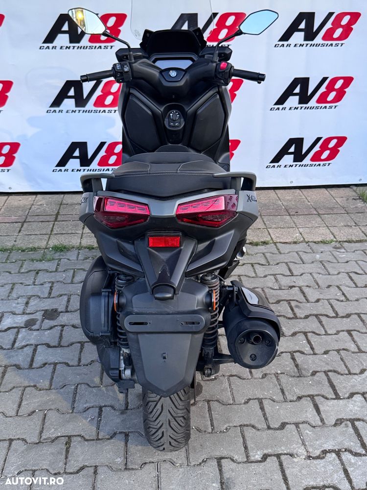 Yamaha XMAX 300 - 6