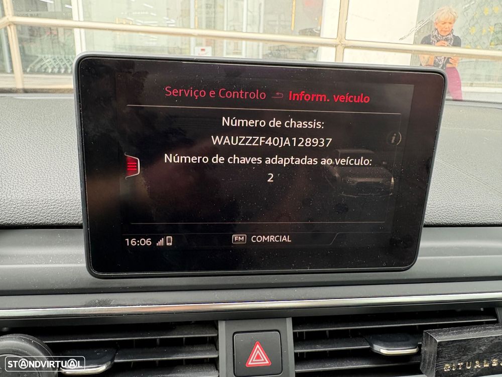 Audi A4 2.0 TDI S-line S tronic — fotografia 9