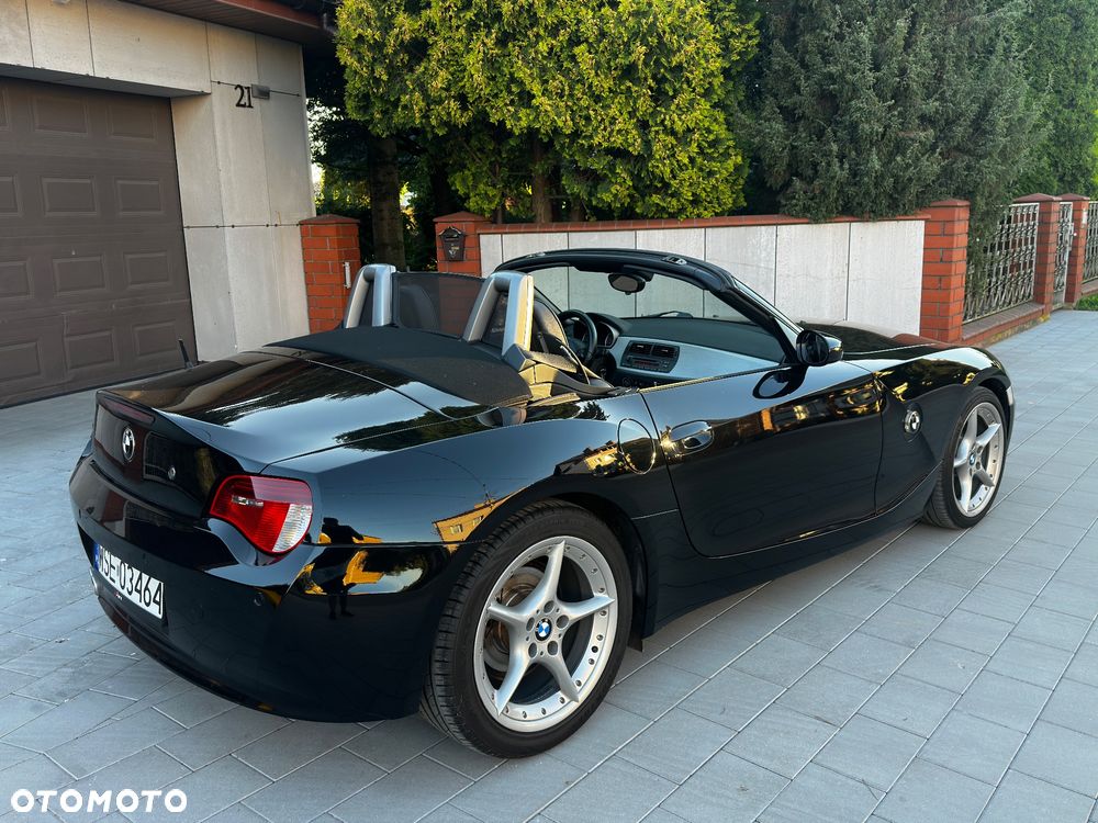 BMW Z4 2.5i - 22