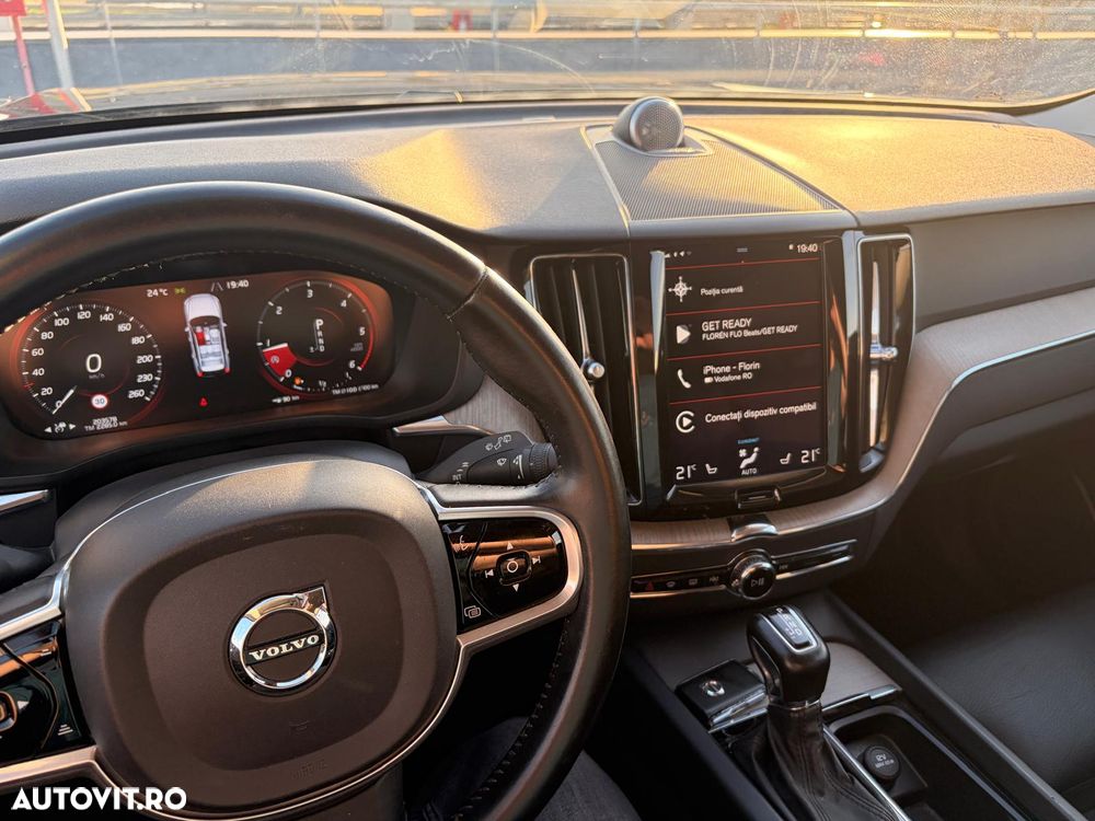 Volvo XC 60 D5 AWD Inscription - 8