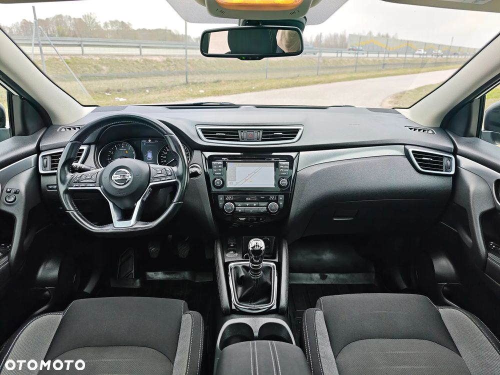 Nissan Qashqai 1.6 DIG-T Tekna - 19