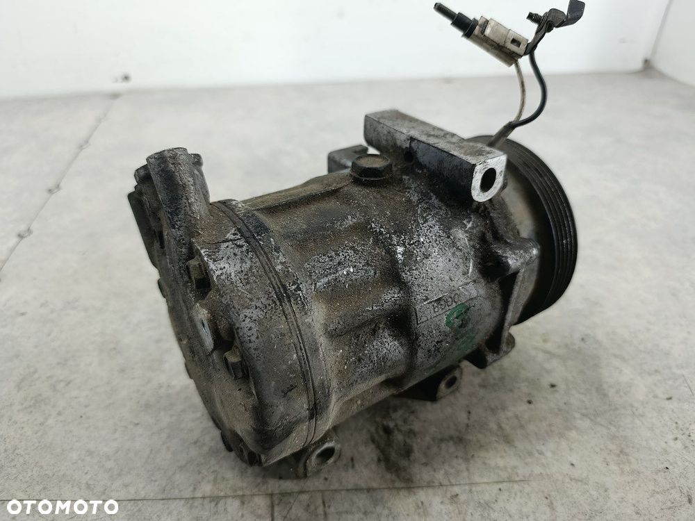 POMPA, SPRĘŻARKA KLIMATYZACJI RENAULT CLIO II 7700106069 SD7V16  SANDEN 1.2 - 7