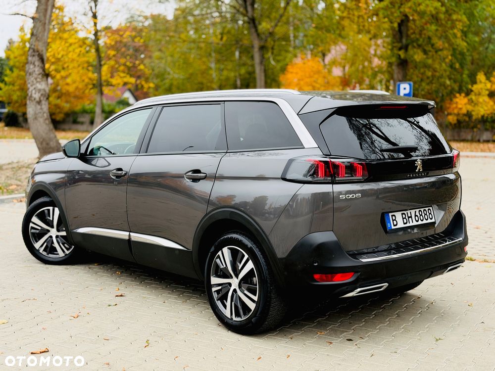 Peugeot 5008 2021 photo 3