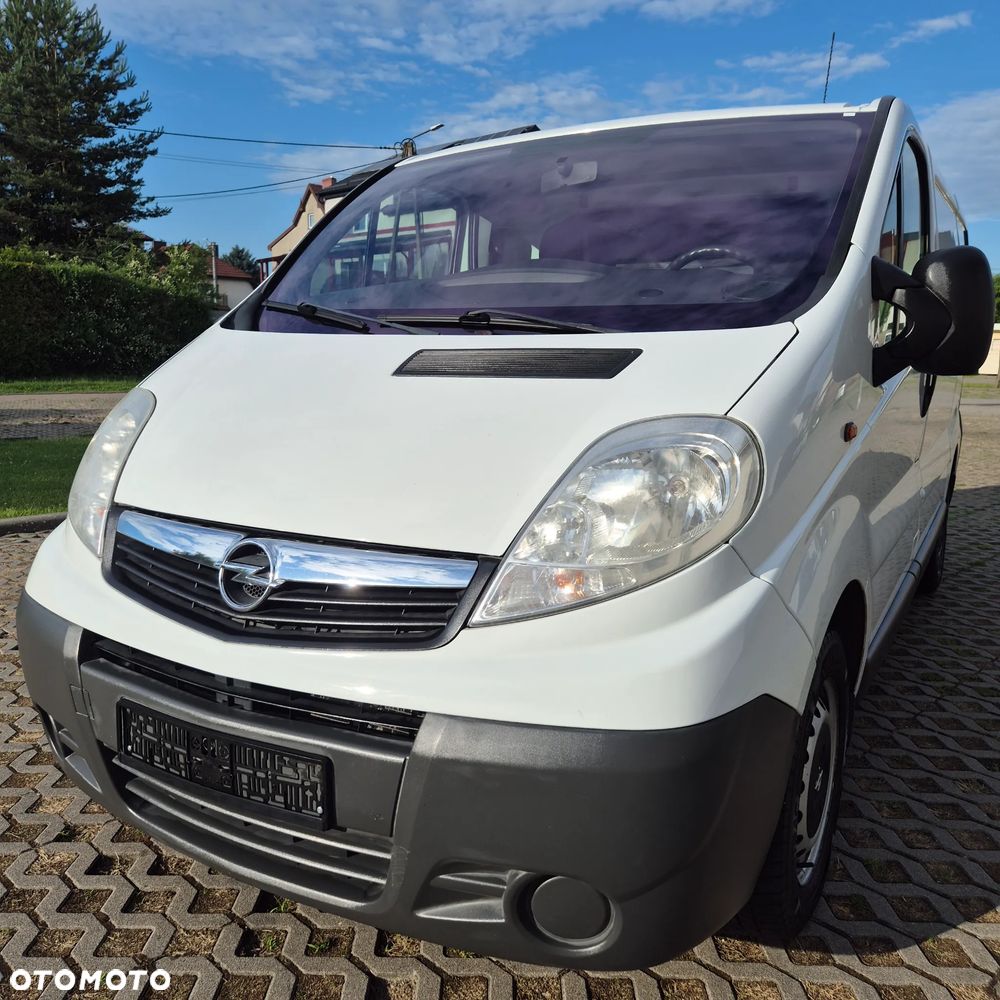 Opel Vivaro - 2