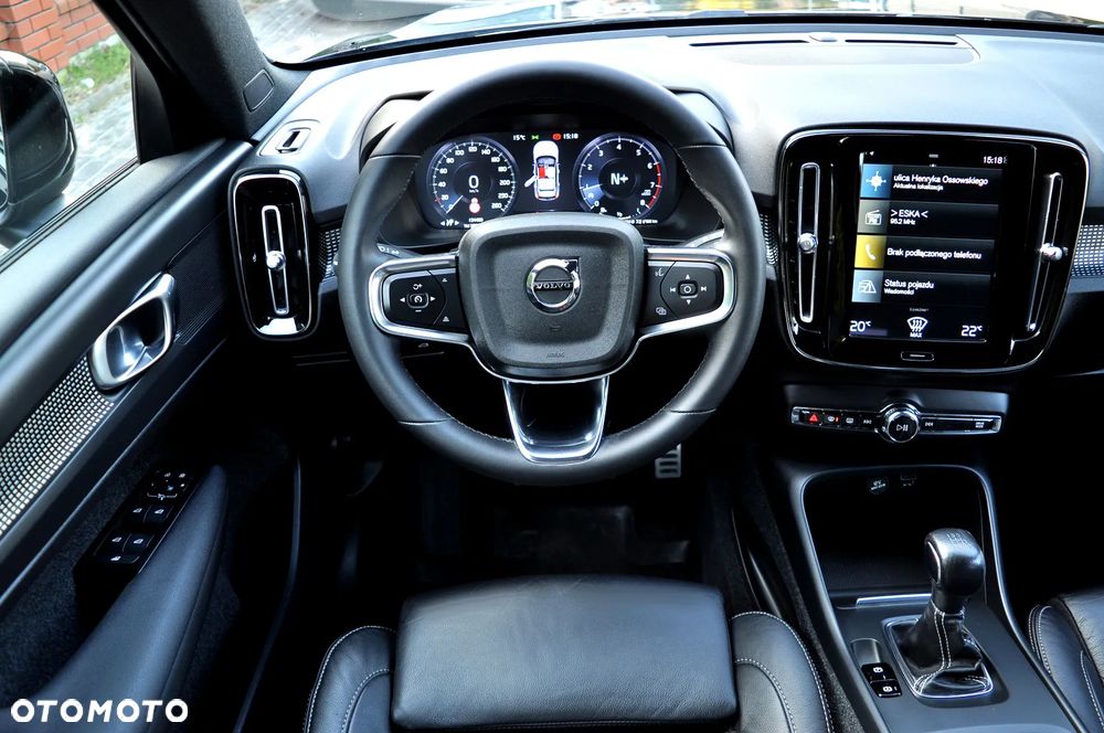 Volvo XC 40 T3 - 26