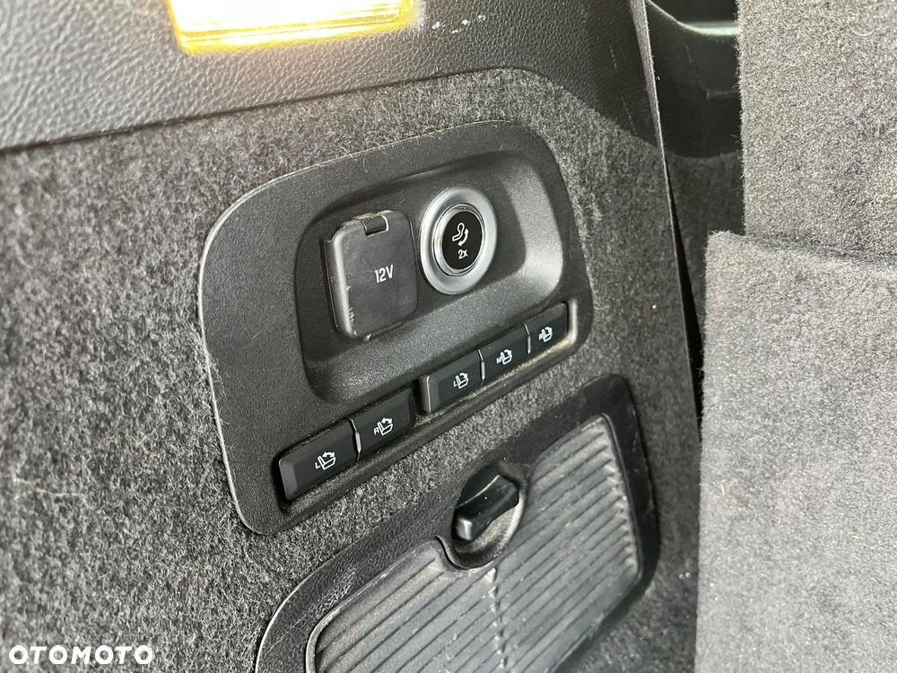 Ford Galaxy - 8