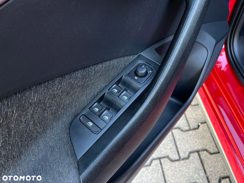 Skoda Kamiq 1.0 TSI Style DSG - 19