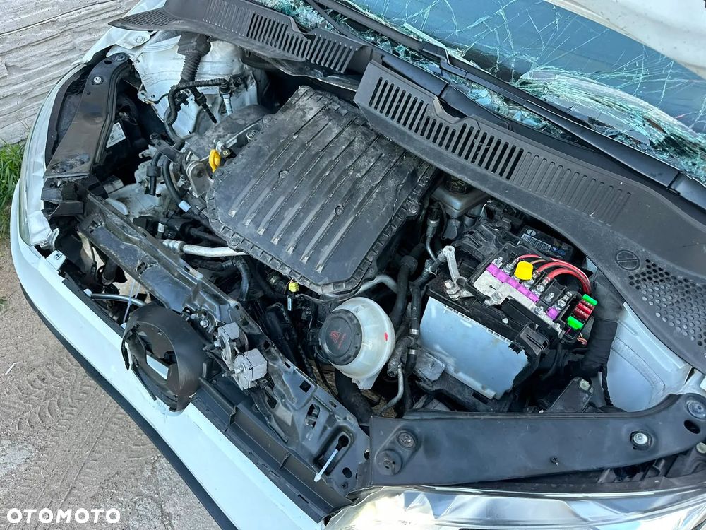 Volkswagen up! Active - 23