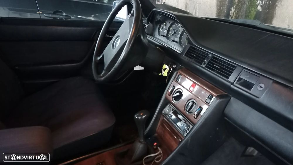 Mercedes-Benz W124 (1984-1997) 250 D - 10