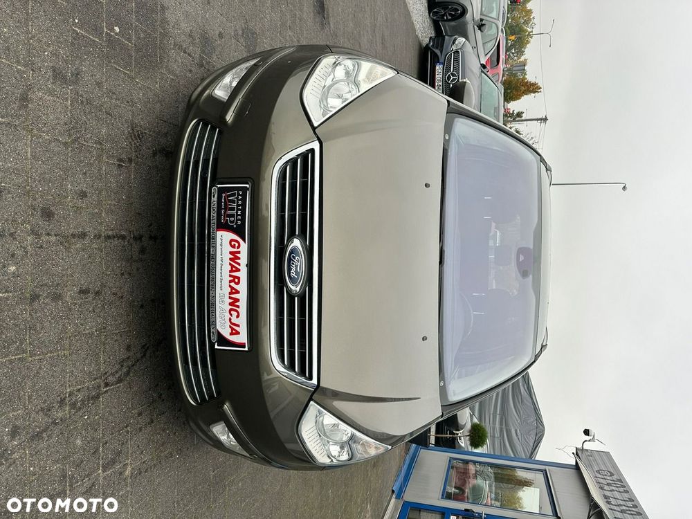Ford Galaxy - 19