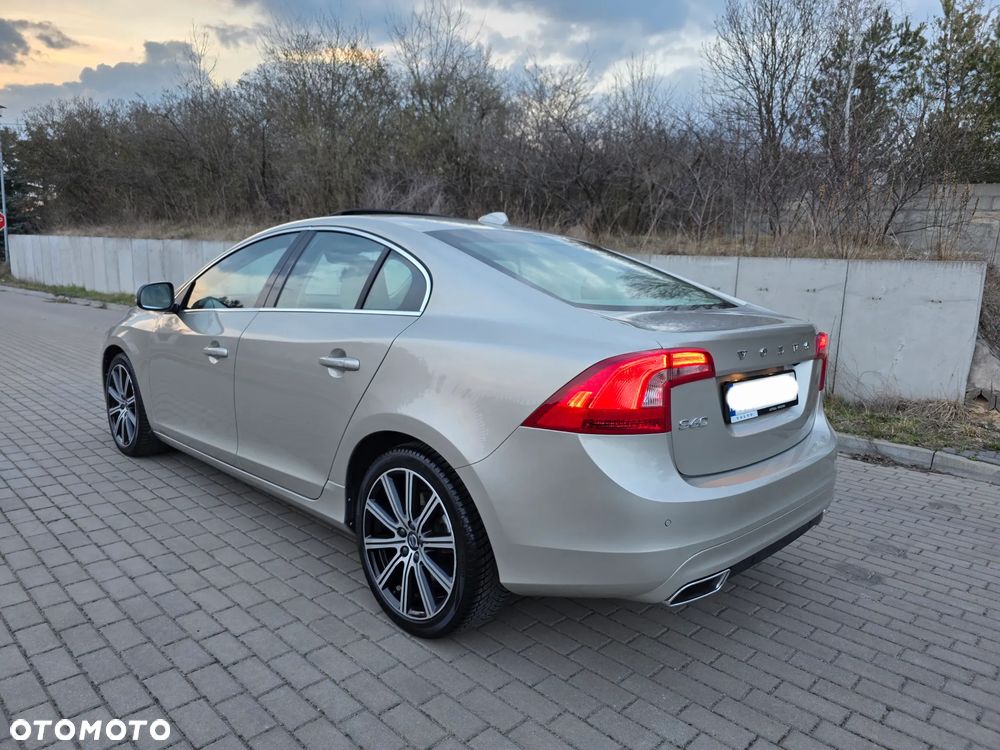 Volvo S60 D4 Geartronic Summum - 12