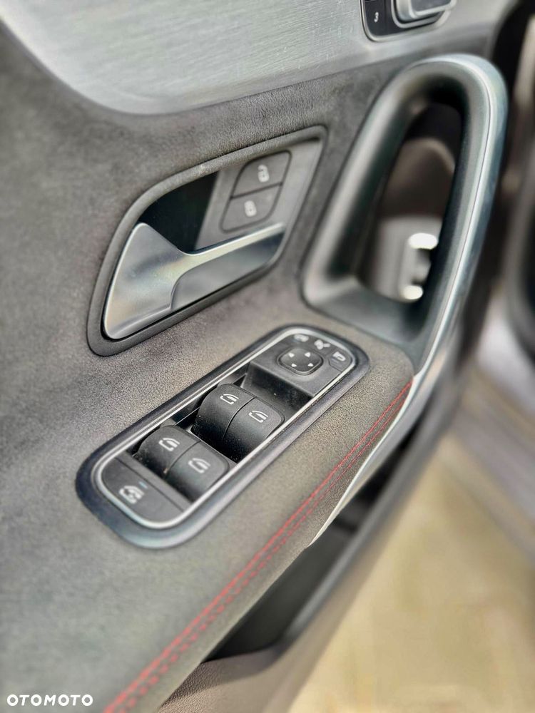 Mercedes-Benz Klasa A 220 4Matic 7G-DCT AMG Line - 21