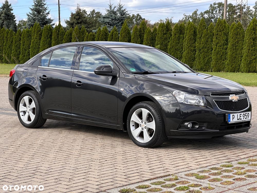 Chevrolet Cruze 1.8 LS - 3