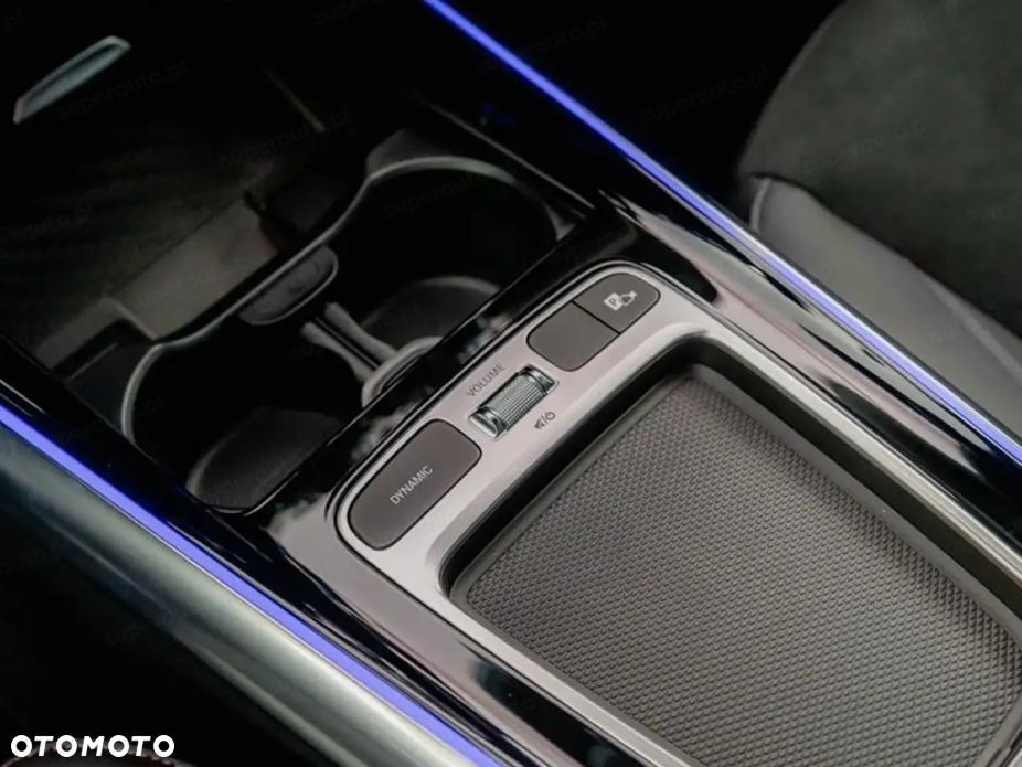 Mercedes-Benz GLA 220 d 4-Matic 8G-DCT - 8