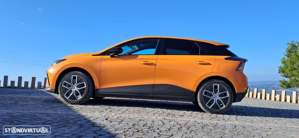 MG MG4 64 kWh Luxury - 11