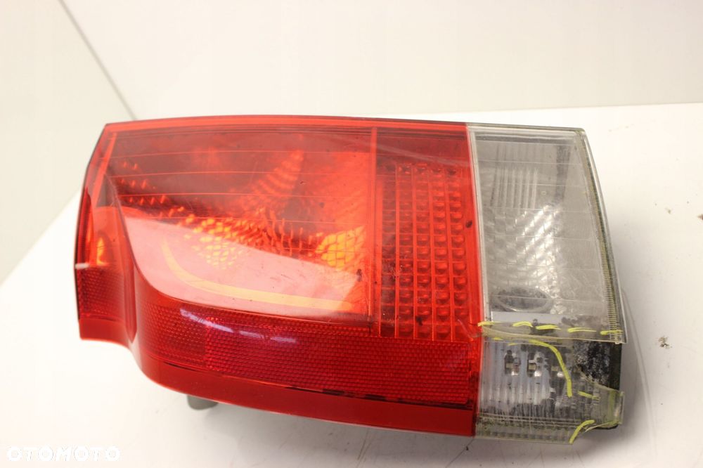 VOLVO V70 XC70 II LIFT 05R- LAMPA LEWA TYLNA LEWY TYŁ - 2