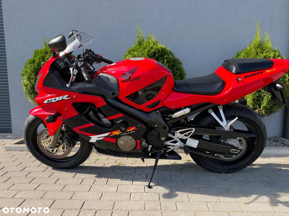 Honda CBR - 7