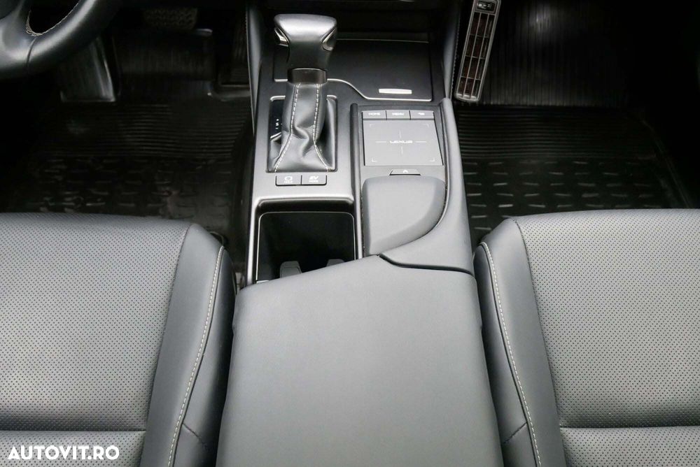 Lexus Seria ES 300h Executive - 21