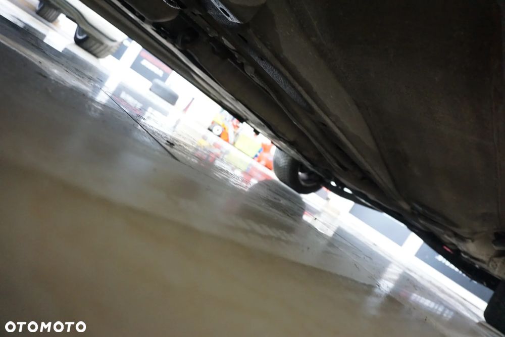 Volvo V70 2.0D Kinetic - 12