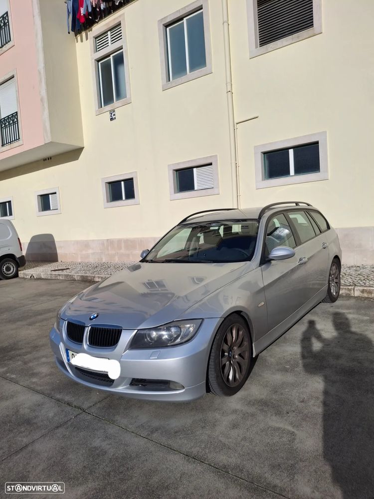 BMW 320 d Touring Exclusive - 2