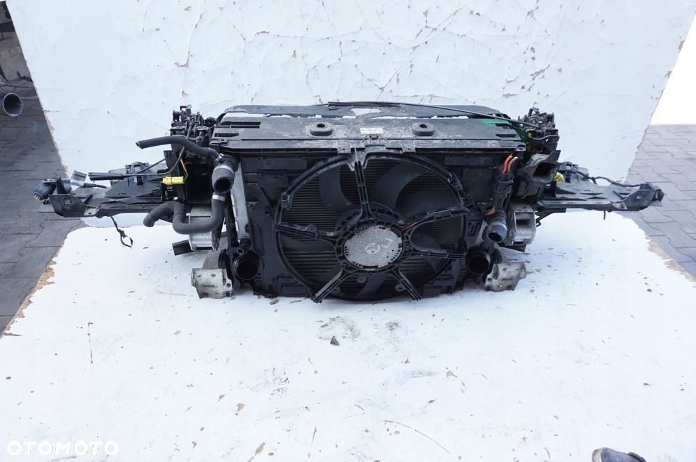 PAS PRZEDNI CHŁODNICE WZMOCNIENIE BMW 5 F10 525D 3.0 D - 4