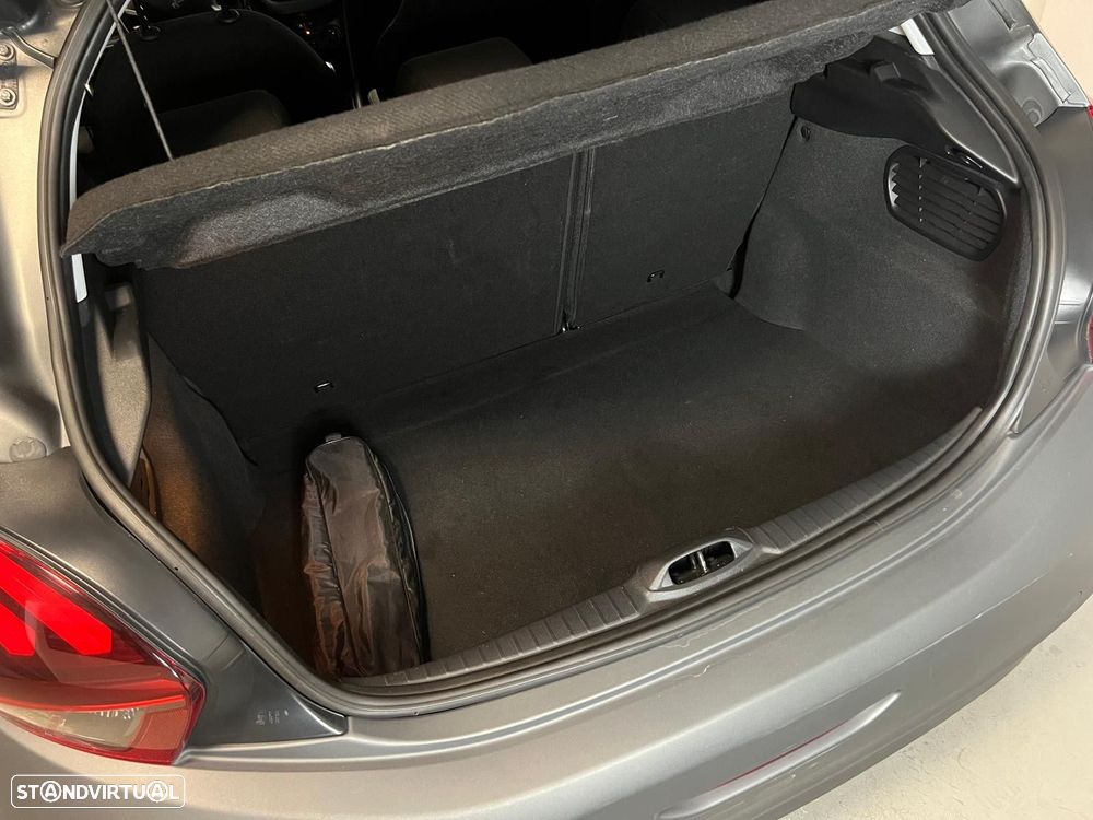 Peugeot 208 1.2 PureTech Signature - 15