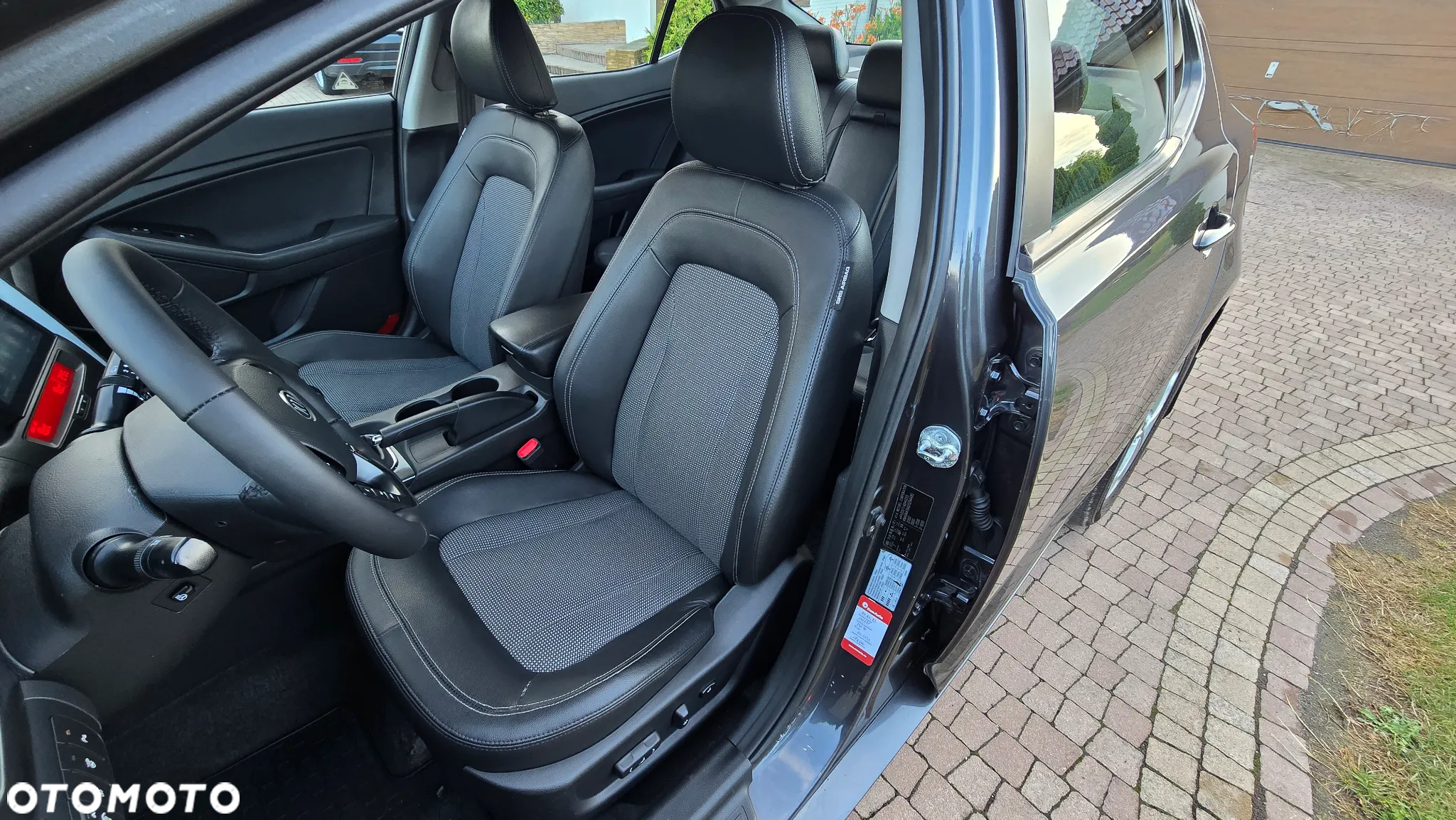 Kia Optima - 28