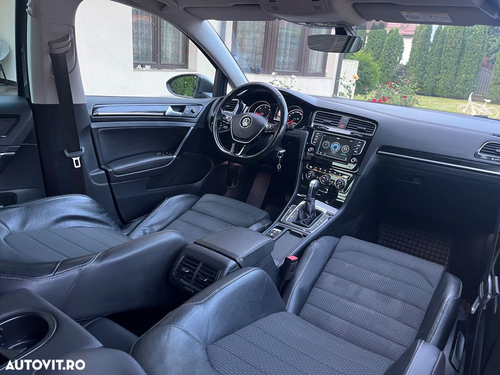 Volkswagen Golf 1.6 TDI BlueMotion Technology DSG Trendline - 28