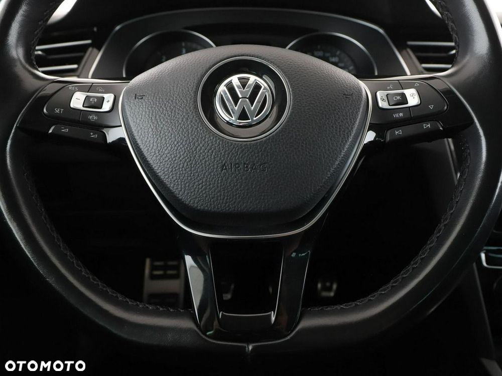 Volkswagen Passat Variant 2.0 TDI (BlueMotion Technology) Highline - 22
