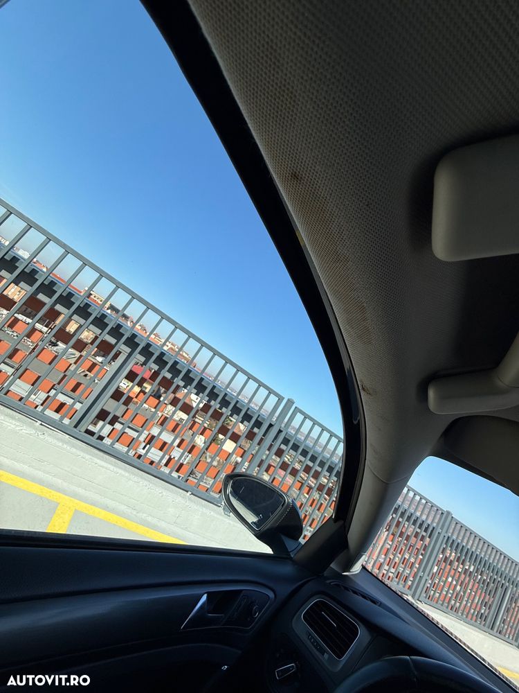 Volkswagen Golf 1.6 TDI DPF Comfortline - 27