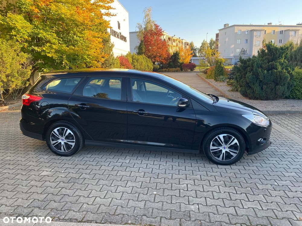 Ford Focus 1.0 EcoBoost Trend - 17