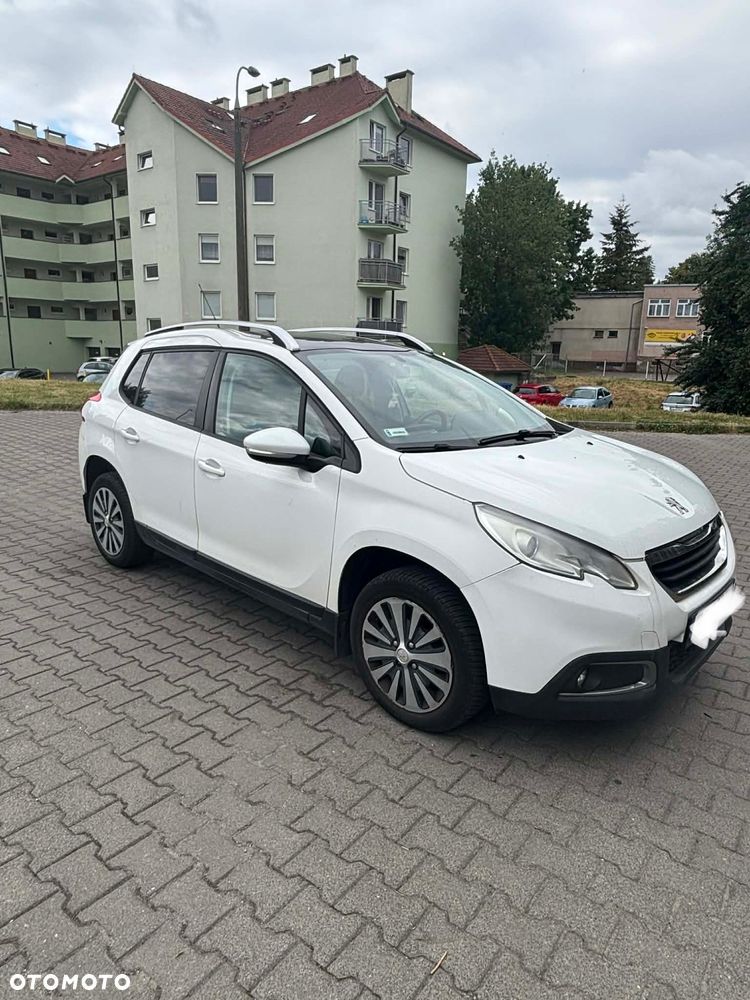 Peugeot 2008 1.2 Pure Tech Style - 1