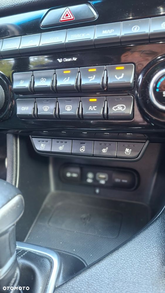 Kia Sportage 1.6 T-GDI AWD DCT GT LINE - 6
