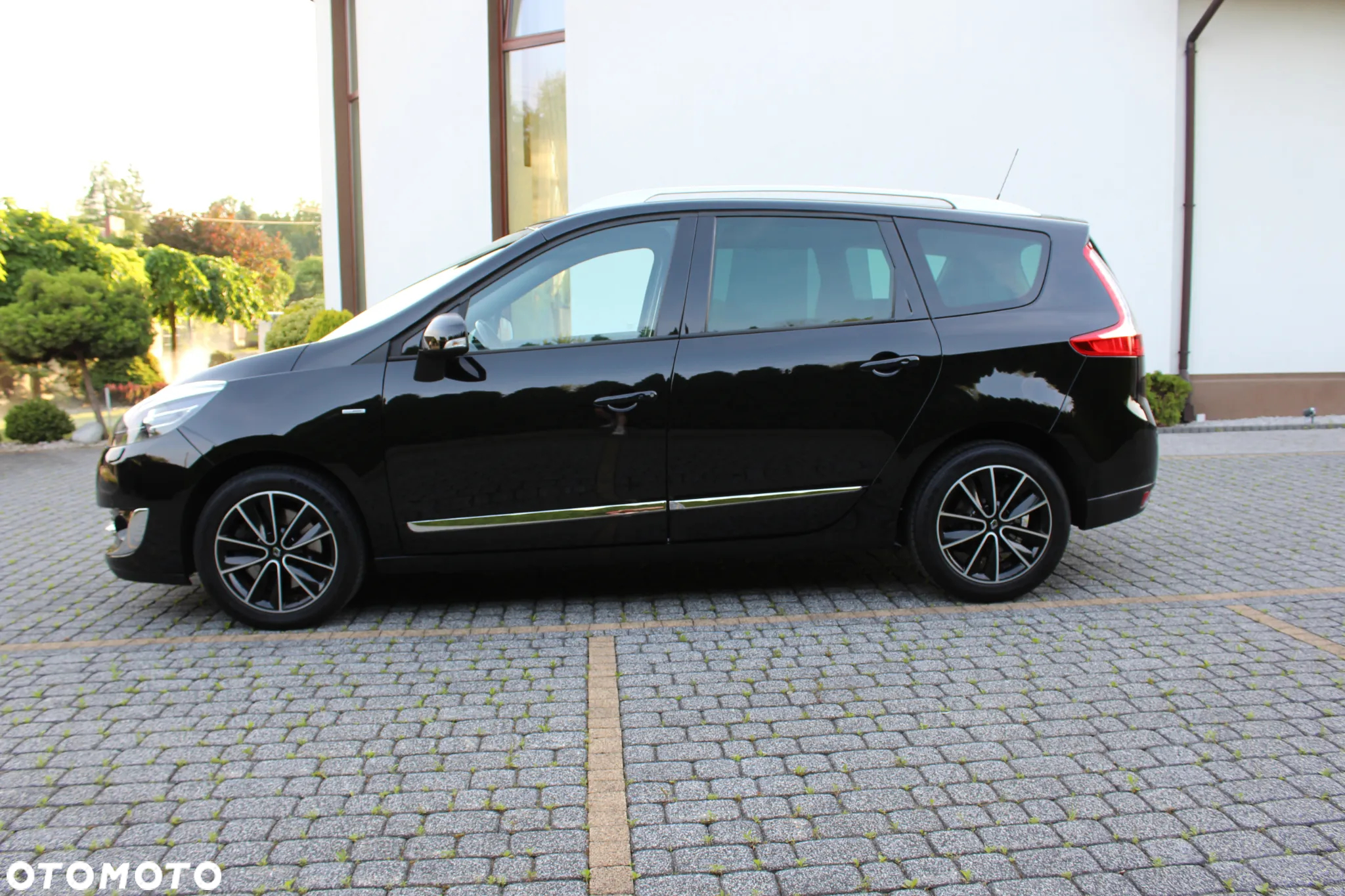 Renault Grand Scenic Gr 2.0 dCi Bose - 5