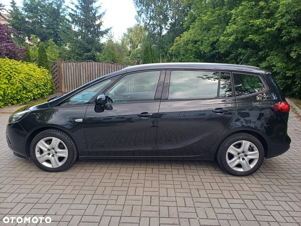 Opel Zafira - 10