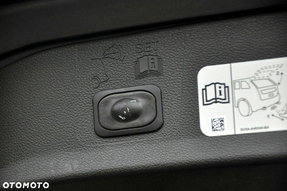 Ford Kuga - 38