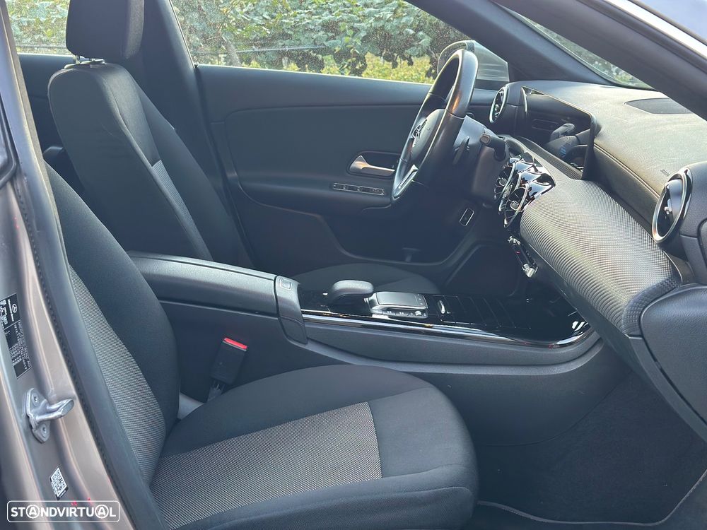 Mercedes-Benz CLA 180 d 7G-DCT Progressive - 40