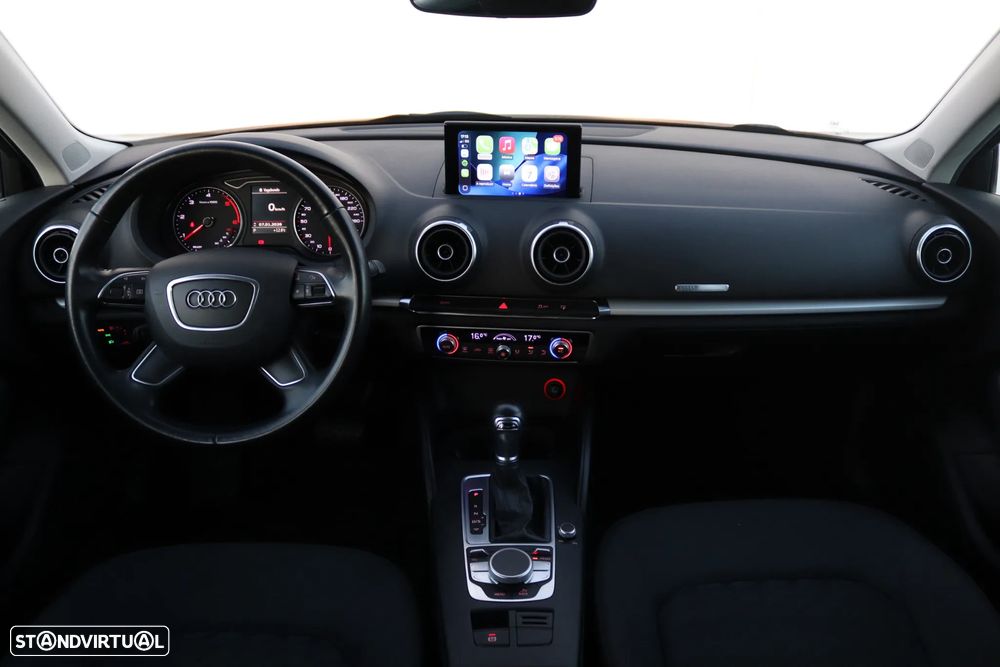 Audi A3 Sportback 1.6 TDI Advance S tronic - 9