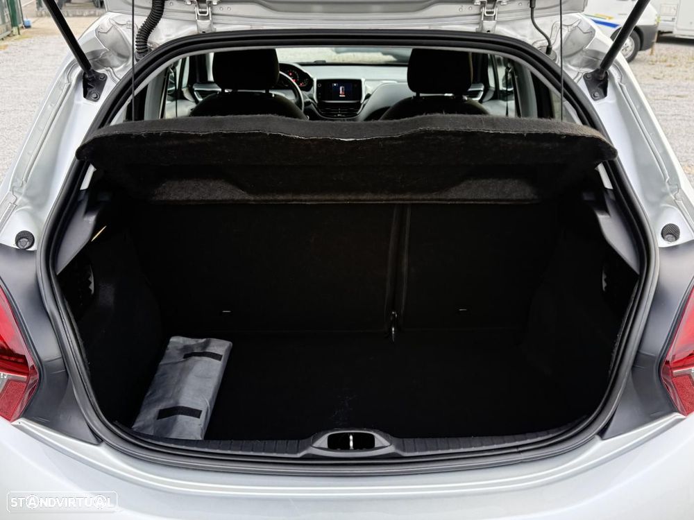 Peugeot 208 1.2 PureTech Style - 30