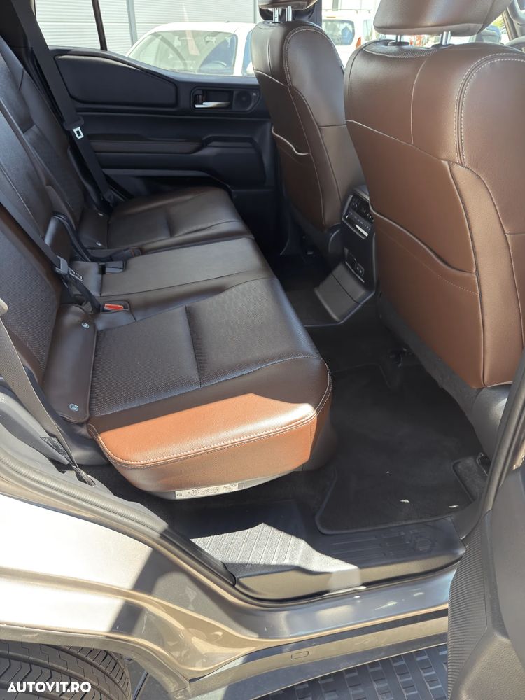 Toyota Land Cruiser 2.8l D-4D 204 CP A/T 7 locuri Luxury AVS - 10