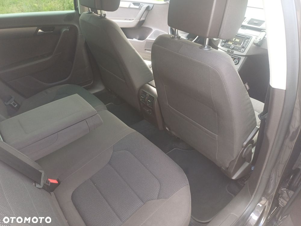 Volkswagen Passat 2.0 TDI 4Mot Highline DSG - 23