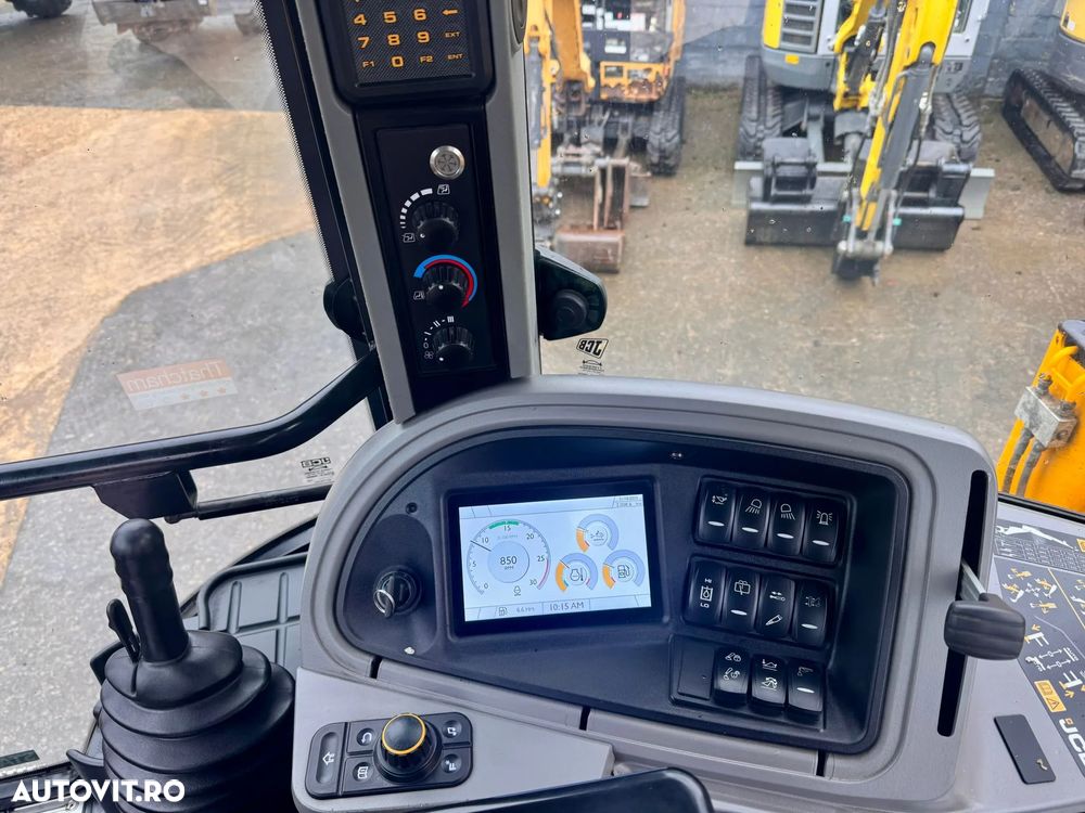 JCB 3CX - 5