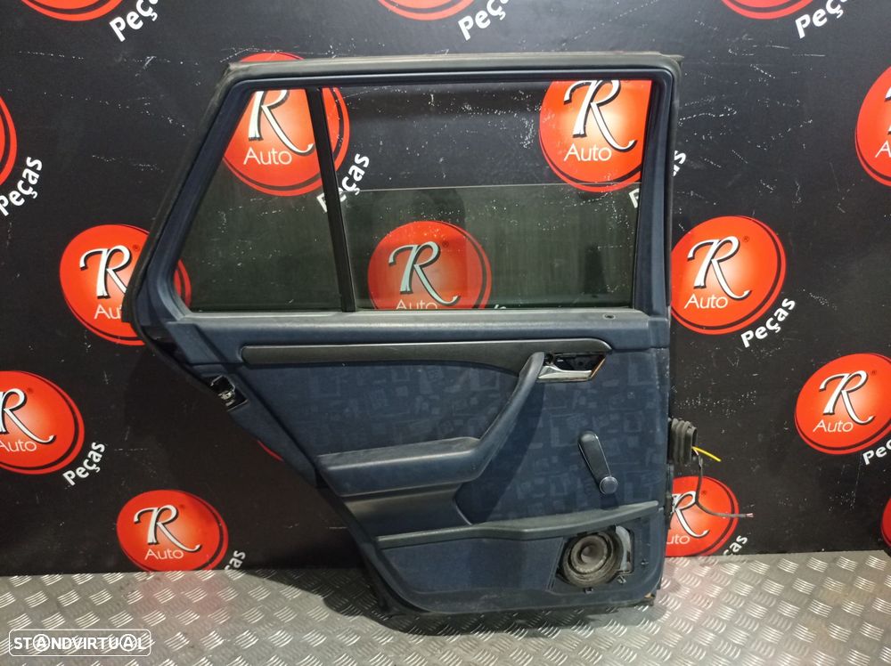 Friso Da Porta Trás Esquerda Mercedes-Benz C-Class T-Model (S202) - 2