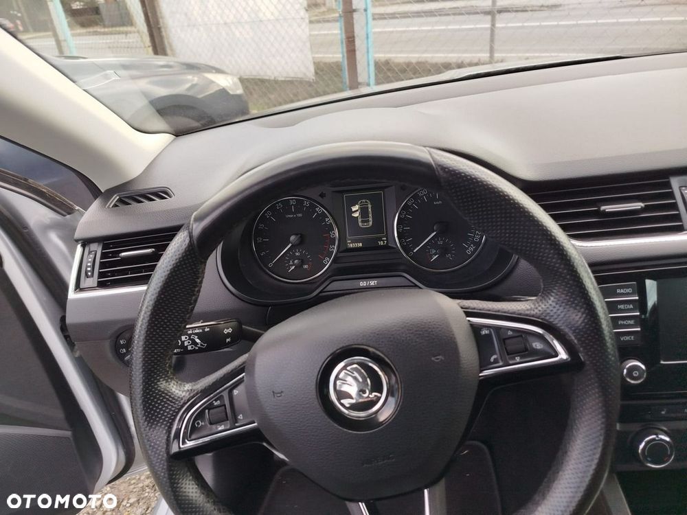 Skoda Octavia - 14