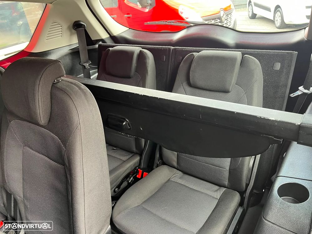 Ford S-Max 1.8 TDCi Titanium 7L - 14