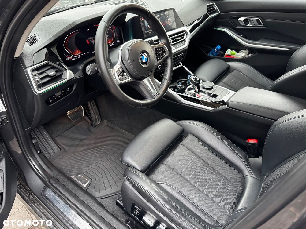 BMW Seria 3 318d Sport Line - 5