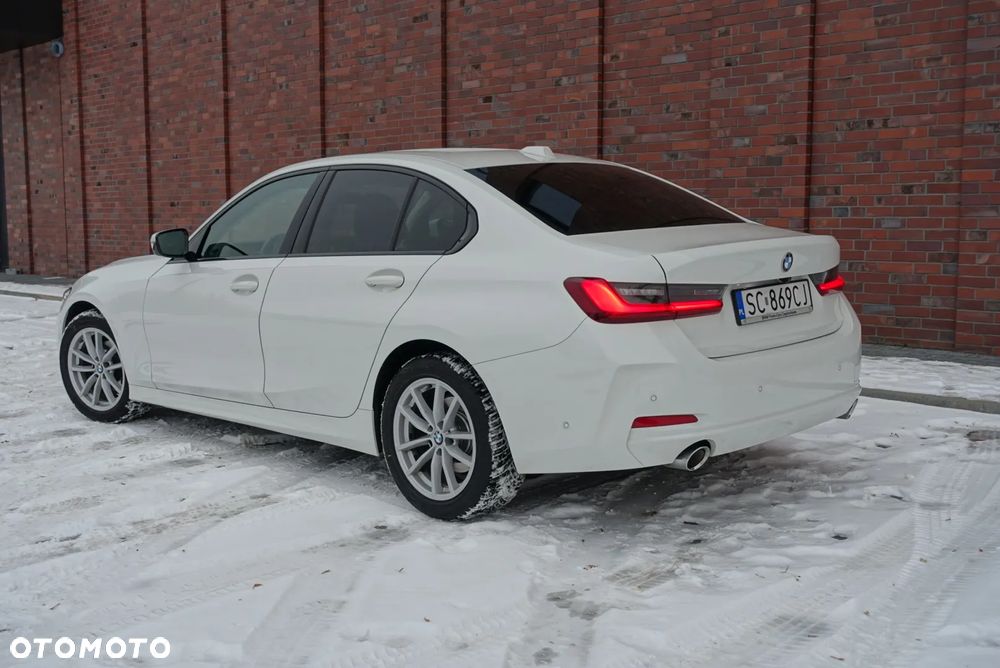 BMW Seria 3 318d - 4