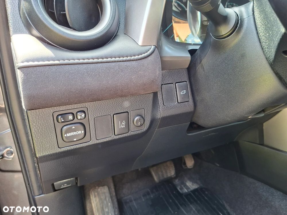 Toyota RAV4 Hybrid Selection 4x4 - 17