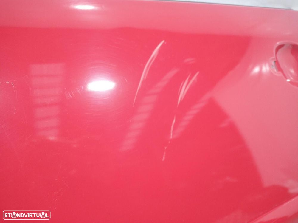 PORTA FRONTAL ESQUERDA VOLKSWAGEN GOLF V 2006 -3 PUERTAS - 4