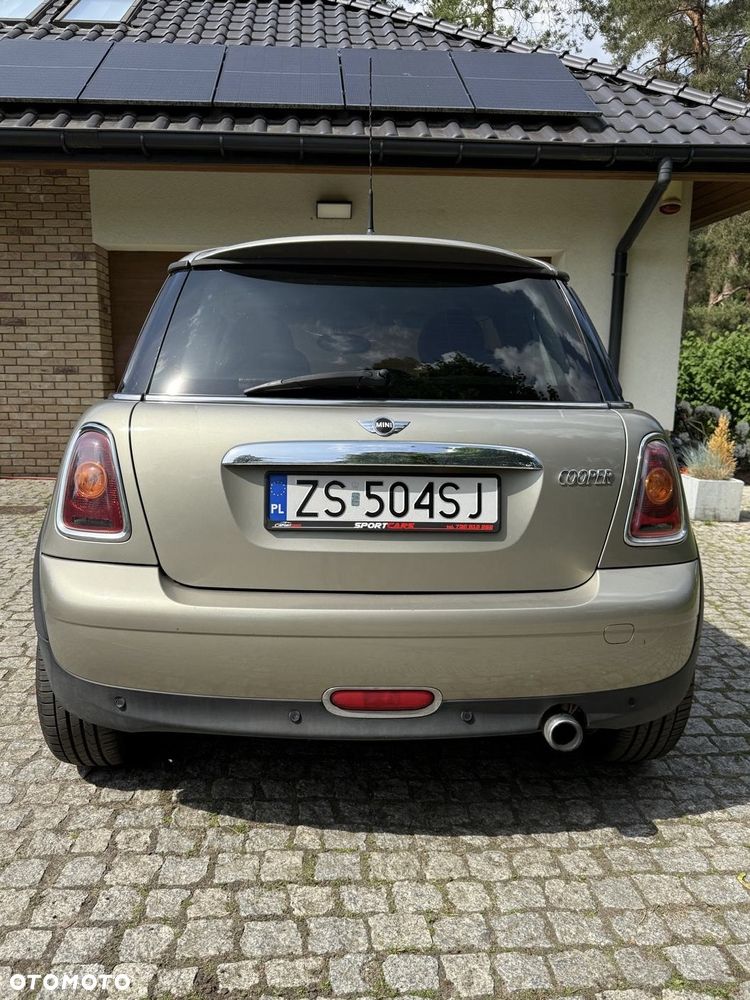 MINI Cooper Standard - 5
